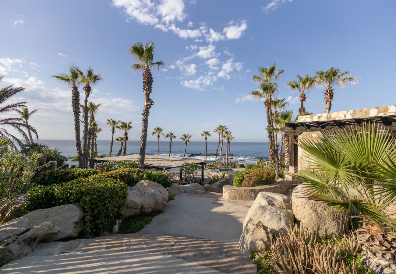 Condohotel in Cabo San Lucas - The Blue Horizon