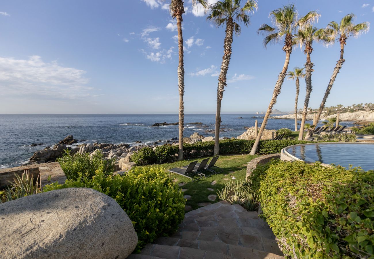 Condohotel in Cabo San Lucas - The Blue Horizon