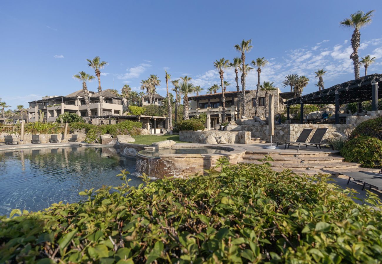 Condohotel in Cabo San Lucas - The Blue Horizon